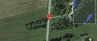 Trafikolycka på väg 581 - helt stopp i ett körfält
