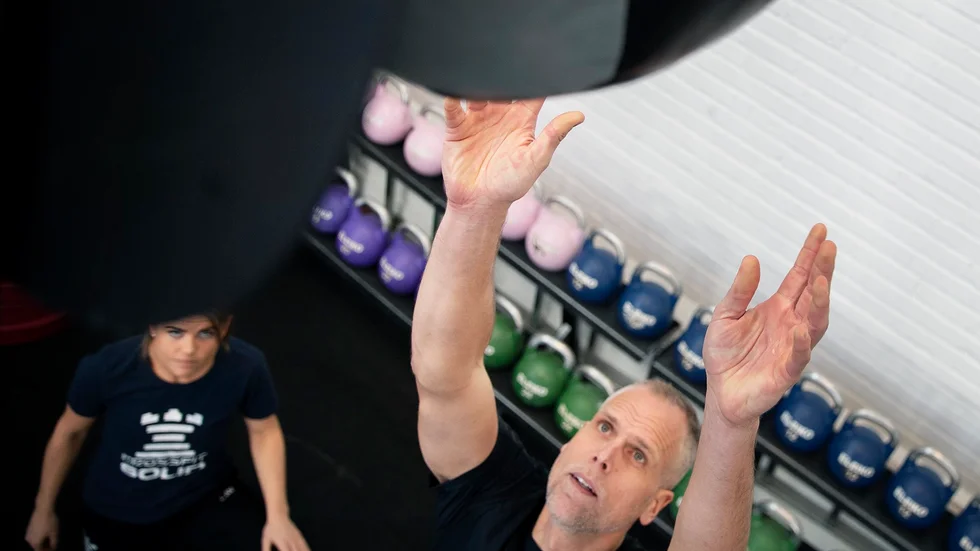 Hanna Lundqvist arbetar som personlig tränare på Crossfit solid, som Calle Wiltén besöker regelbundet.