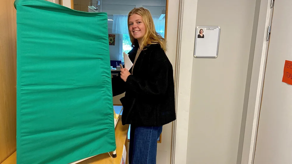 Nyköpingsbon Ella Haugness var en av de förstagångsväljare som röstade i kyrkovalet. "Nu har jag tränat inför nästa års riksdagsval", säger hon.