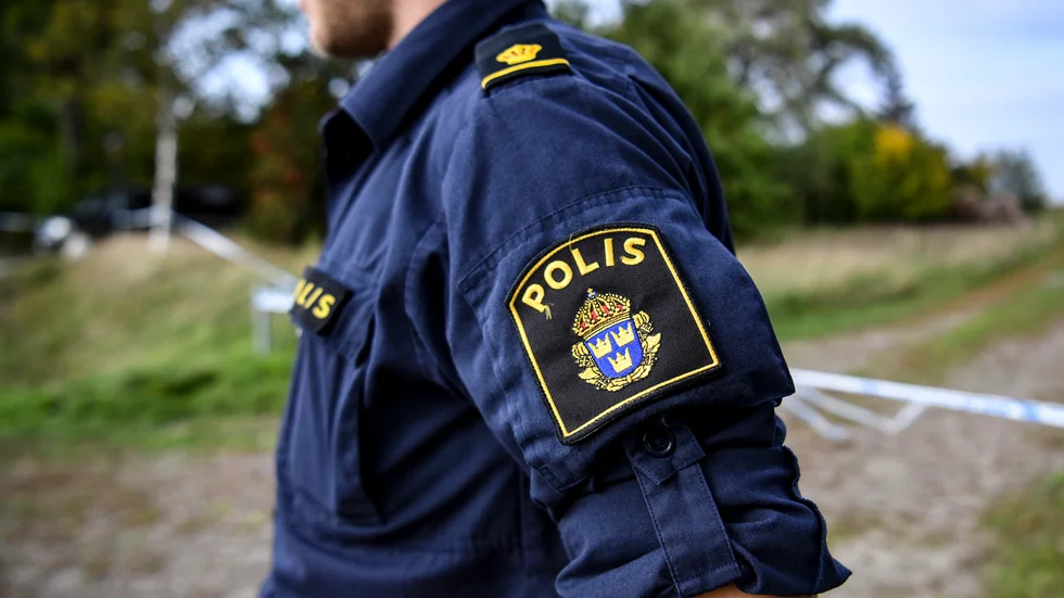 Polisen gav mannen första hjälpen. Arkivbild.