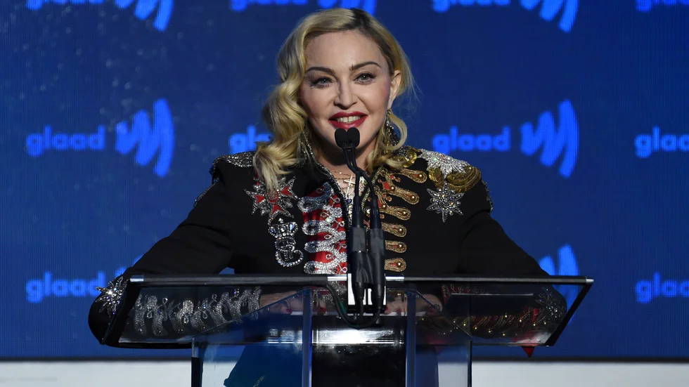 Madonna försvarar kollegan Britneys Spears. Arkivbild.