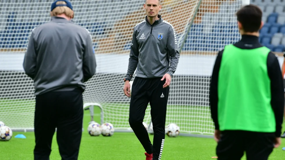 Siriustränaren Daniel Bäckström vet hur Sirius ska besegra Östersund.