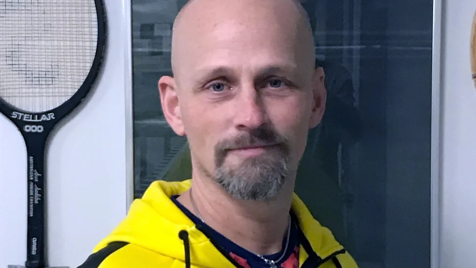 Tony Larsson vann A-gruppen i Tennisakademins seriespel.