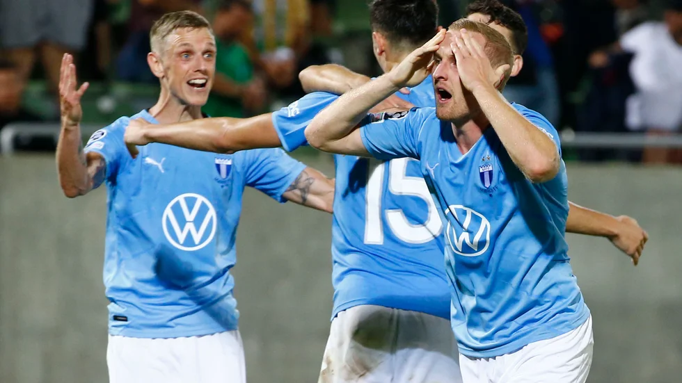 Malmö FF besegrade Ludogorets över två matcher och avancerade till gruppspelet i Champions League.