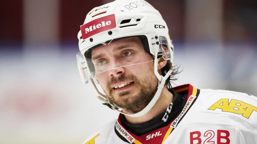 Djurgårdens Jacob Josefson tvingas lägga av. Arkivbild.