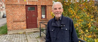Frälsningssoldaten Ulf, 77, gör succé med sina dikter – har tiotusentals följare i hela världen