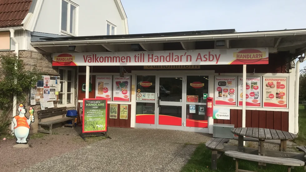 Delägarna till Asby Lanthandel söker nu efter någon som vill ta över verksamheten och driva den vidare i egen regi. I vår kommer de, oavsett funnen efterträdare eller inte, avveckla sin verksamhet. 