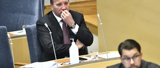 S är emot SD tills de regerar ihop