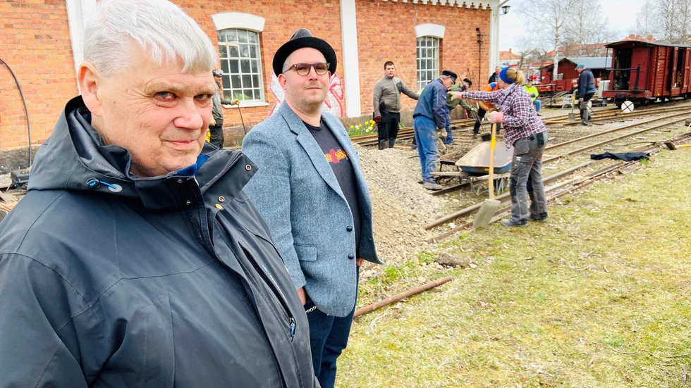 Museiföreningens Lennart Kloow ser med tillförsikt fram emot sommaren och många hemestrande gäster, både från orten och mer långväga. Tack vare lokala entreprenören Nicklas Lindström är det vackra gamla verkstadshuset snart rent från det fula klotter som hela Mariefred sörjde i vintras.