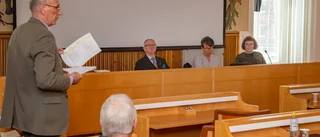 Kommunalrådets löneökning ifrågasätts: "Var ska vi ta den besparingen ifrån?"