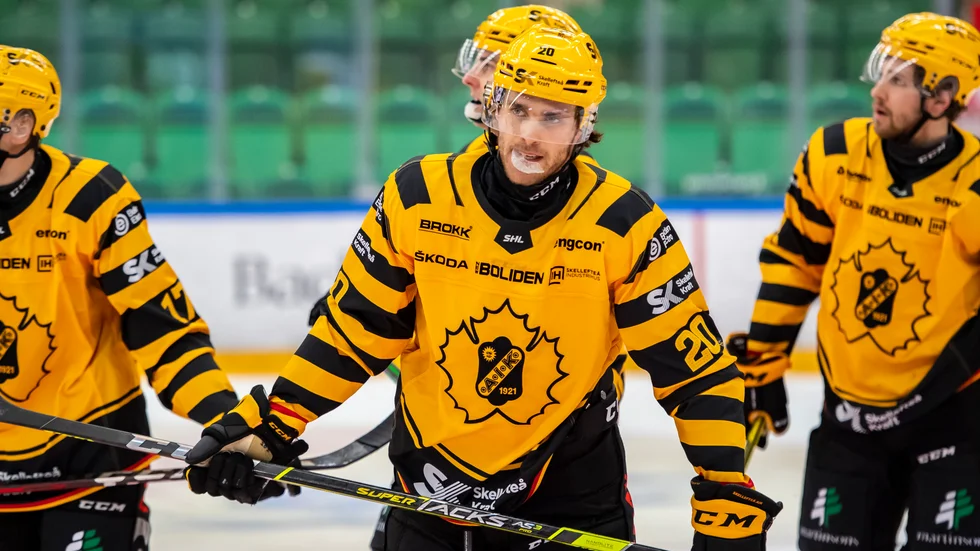 Skellefteå AIK kliver in i semifinalen med samma formationer som avslutade kvartsfinalen i tisdags.