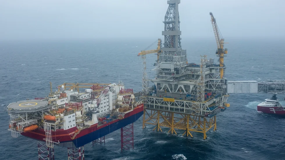 Equinor planerar för mer oljeutvinning. På bilden syns en plattform vid Johan Sverdrup-fältet. Arkivbild.