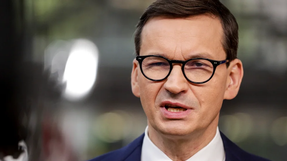 Polens premiärminister Mateusz Morawiecki på väg in till toppmötet i Bryssel.