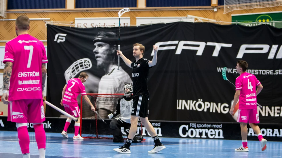 Simon Palmén går mot sin poängmässigt bästa säsong i Libk och leder bland annat SSL:s assistliga. Nu väntar match mot Hagunda i sporthallen.