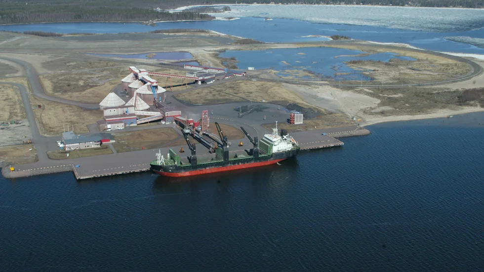 Längst ut på Svartön har LKAB sin malmhamn. Området är högaktuellt för anläggande av en industripark.