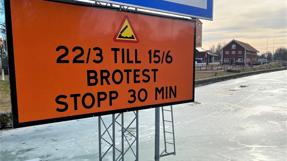 Skylten som nu troligtvis kommer att plockas bort.