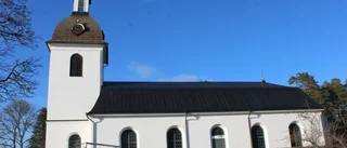 Tjuvar gjorde inbrott på kyrkogården 