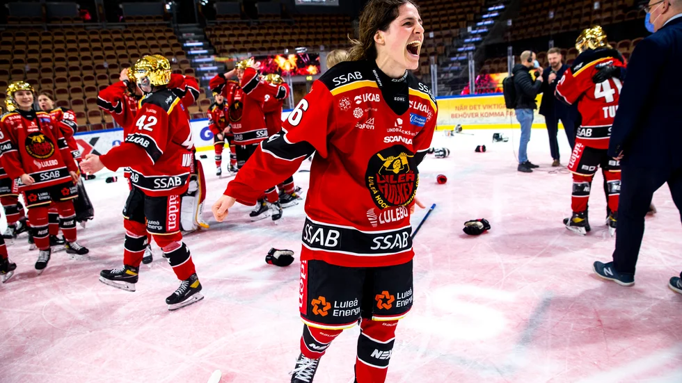 Michela Cava återvänder hem till Kanada.