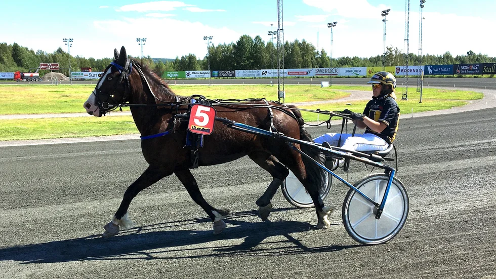 Wik Viktoria tog sin fjärde årsseger i finska Torneå.