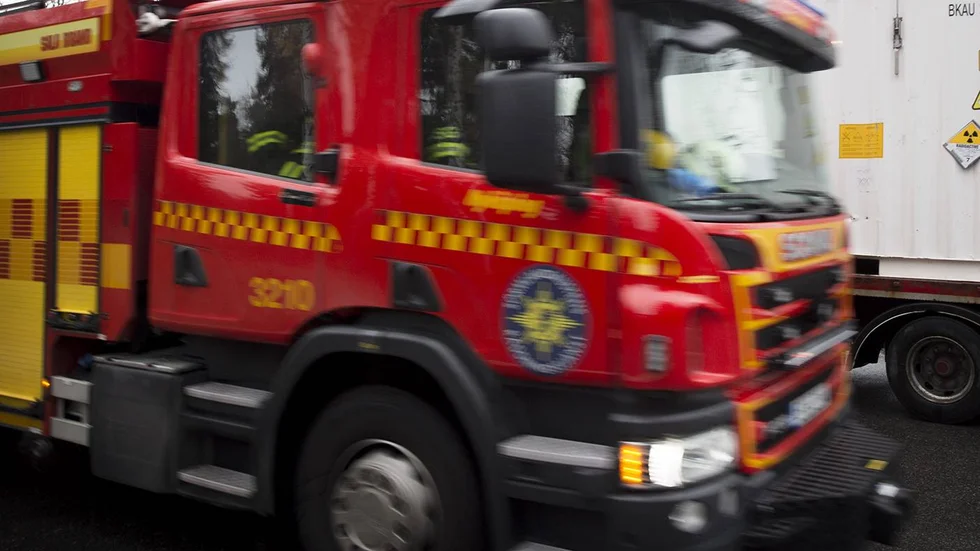 Räddningstjänsten har ryckt ut på en brand utanför Gamleby.