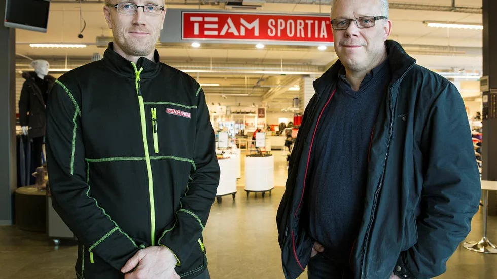 Nix, det blir inte Storheden när Team Sportia nyöppnar i Luleå. Det blir i stället i den gamla lokalen vid Delfingatan, nära Kvantum. Peter Uneby är en av två delägare som ska driva butiken. Ulf Johansson har köpt konkursboet, där fastigheten ingår, och hyr nu ut till Uneby och hans kollega Ronny Keskitalo.