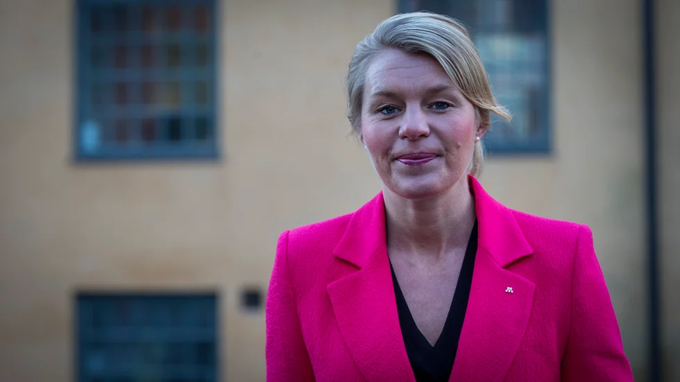 Sophia Jarl (M) tycker att förstudien givit en bra överblick över läget för Louis De Geer konsert och kongress. Men hon tycker att det är för tidigt att säga i dag om verksamheten ska säljas ut eller inte.