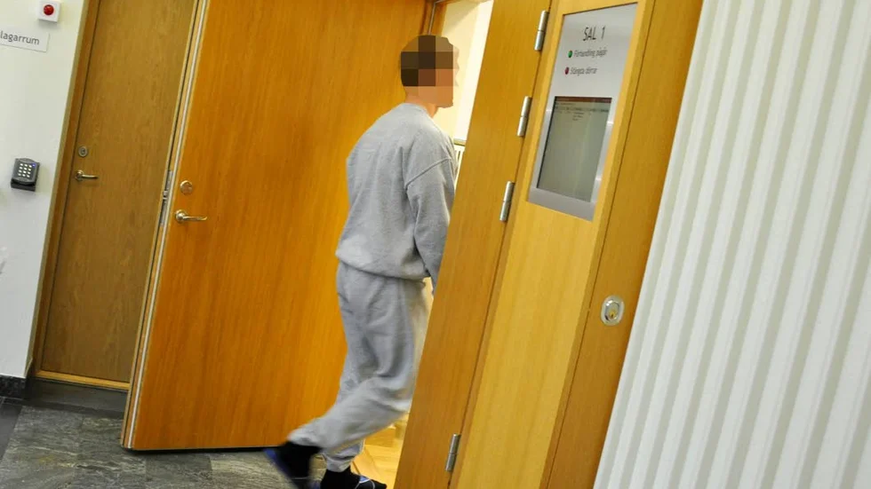 medgav BROTT. Den misstänkte Haparandabon ­erkände rånet.?