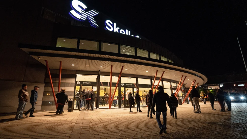 Många fanns på plats på Skellefteå kraft arena för att se matchen mellan Skellefteå AIK och Luleå.