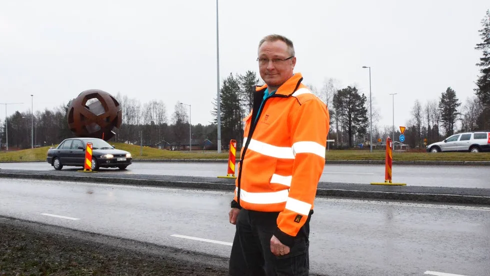 VARNING. Refugkanten har markerats.