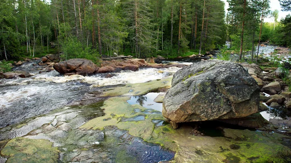 BESÖKSMÅL. Bröstfallet i Rokån är en uppskattad rastplats på sommaren.