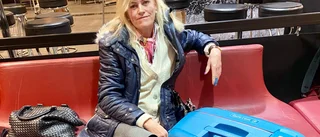 Missade flyget från Skellefteå Airport • Orsaken: Flygbussen kom inte: ”Så arg så jag baxnar” 