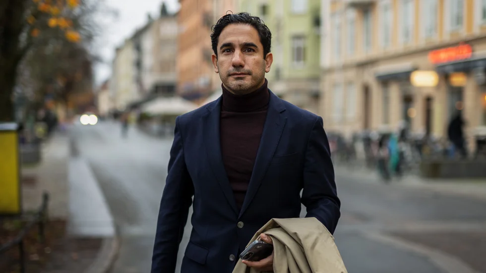 Riksdagsledamoten Ardalan Shekarabi (S) pendlar själv mellan Knivsta och Stockholm. Nu kallar han SJ:s ledning till ett möte i riksdagen, efter beskedet att bolaget lägger ner sin Uppsalapendel.