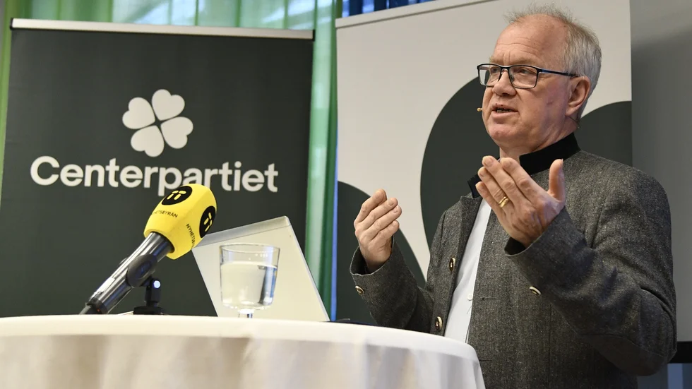 Centerpartiet valanalysgrupps ordförande Christer Jonsson presenterar partiets eftervalsanalys.