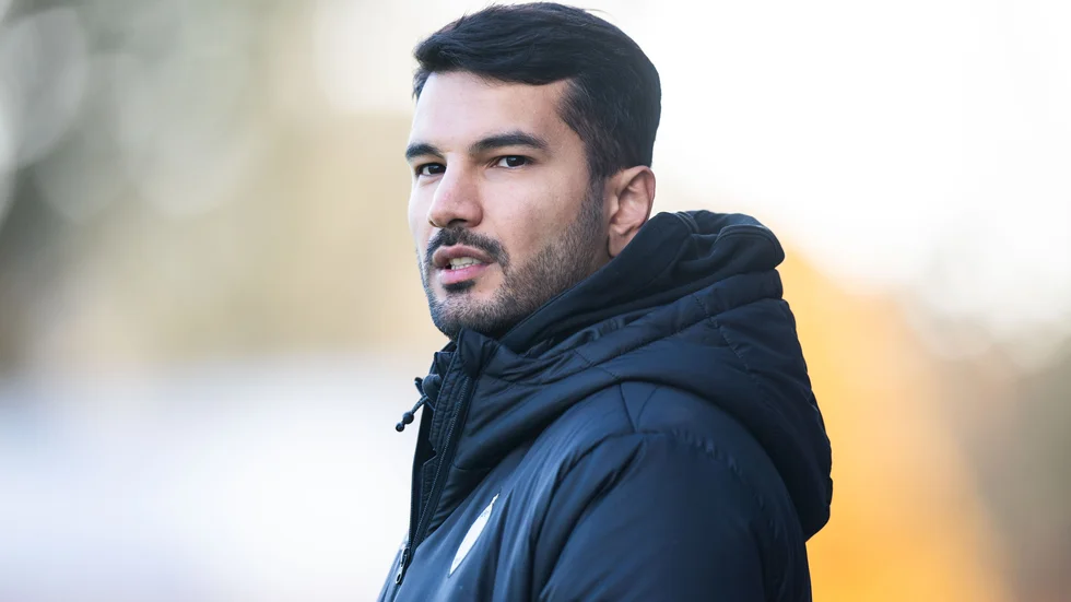AFC:s tränare och sportchef Jawad Jebouri har redan värvat in nio spelare till kommande säsong. Nu hoppas han på att förstärka laget med ytterligare tre spelare.