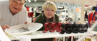 Nu stänger paret sin butik – och håller sin första rea på 38 år