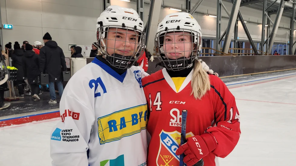 Systrarna Tuva Alsén i Mölndal och Lina Alsén i Uppsala Bois lämnade elitseriepremiären med en poäng vardera.