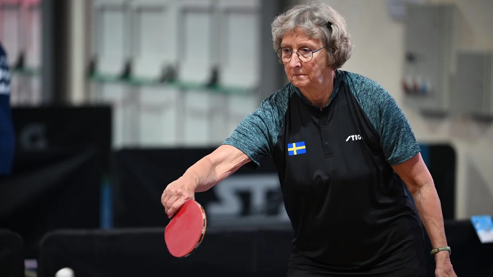Gun Nilsson har spelat bordtennis sedan 2018. "Det är en väldigt bra sport för oss med Parkinsons", säger hon.