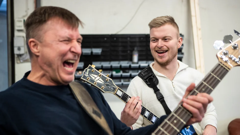Stefan Ryding menar att det nog är först när de är på plats i Lidköping och kliver in till den första repetitionen som han kommer att förstå fullt ut att Casanovas ska vara med i Melodifestivalen. Victor Lindberg i bakgrunden tror att nervositeten kommer att komma först efteråt. Så var det för honom när de i somras var med i Allsång på Skansen. 