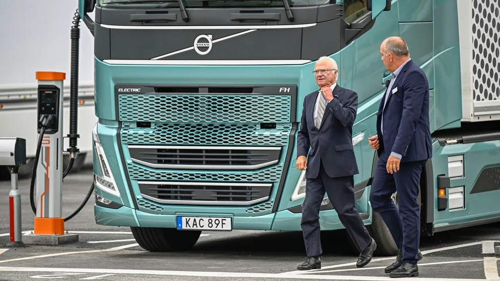 2022 blev ett rekordår för Volvo Lastvagnar, som ingår i Volvokoncernen. I oktober besökte kung Carl XVI Gustaf fabriken i Tuve och tog en provtur med lastbil.