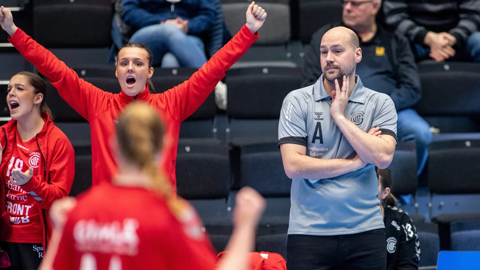 Glädjen var stor när Guifs damer under tisdagskvällen tog en efterlängtad seger i Damallsvenskan. 