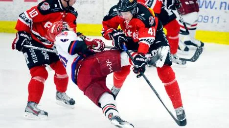 Lindholm.