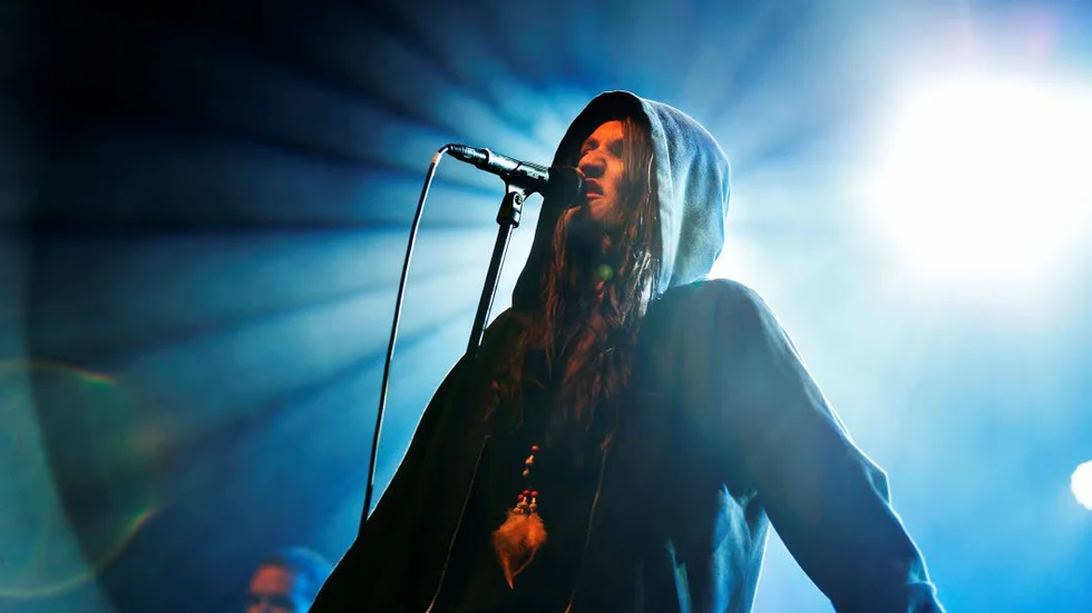 Nicole Sabouné – kontraster och mörker.