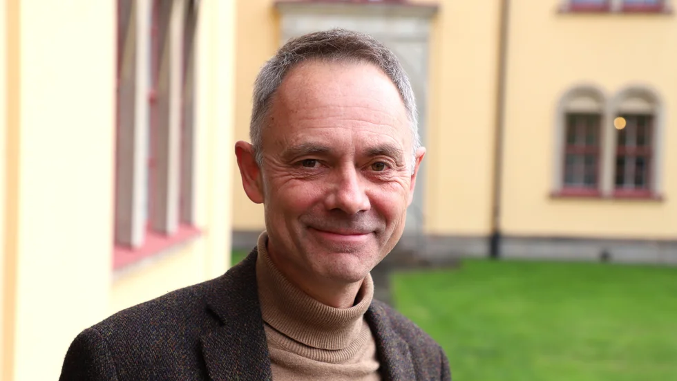 Nuvarande tillämpning av randzonsreglerna är emellertid bara en del i denna problematik. Vi i Centerpartiet arbetar för en långsiktig omläggning av den politik som bedrivits sedan lång tid, skriver Lars Vikinge (C).