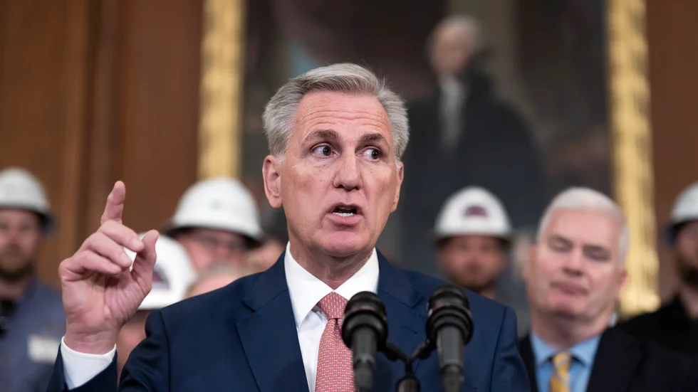Topprepublikanen Kevin McCarthy menar att distriktsåklagaren Alvin Bragg kommer att "ställas till svars". Arkivbild.