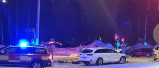 Personbil i krock med a-traktor i centrala Luleå