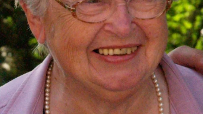 Ann-Mari Eriksson har avlidit.