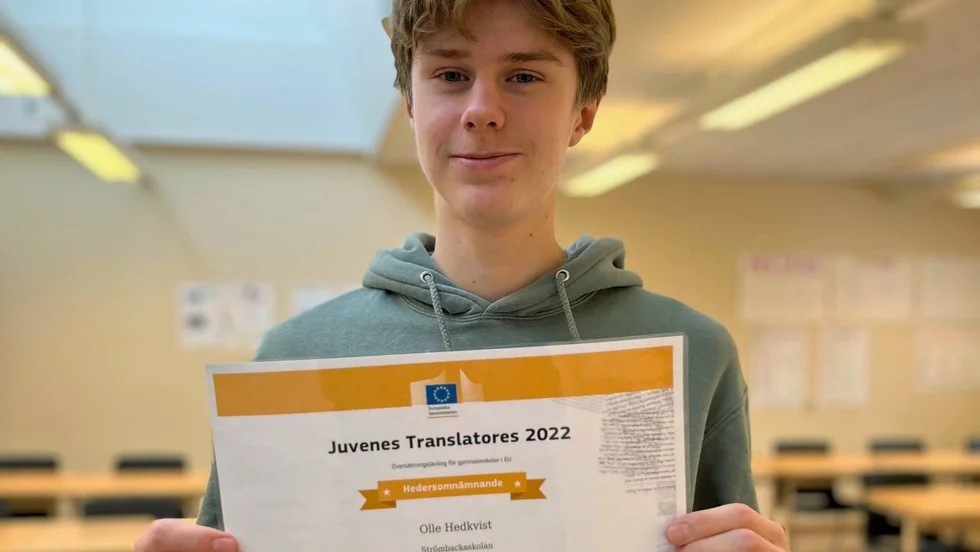 Olle Hedkvist, Ekonomiprogrammet årskurs 2 på Strömbackaskolan har fått ett hedersomnämnande i en översättningstävling.