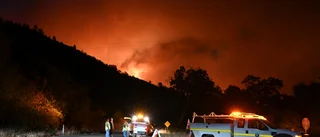 Explosiv brand nära nationalparken Yosemite