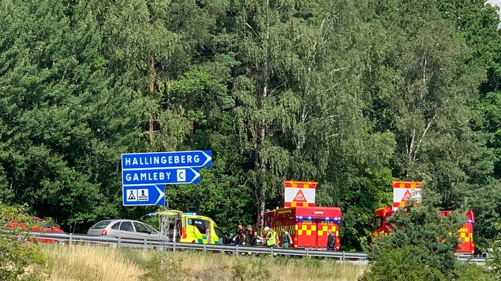 Olycka mellan personbil och motorcykel i Gamleby.