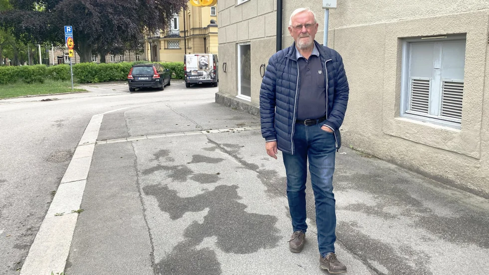 Leif-Åke Carlsson har som många föräldrar till barn med funktionsnedsättningar fått kämpa. I dag är dottern 50, men kampen är långt ifrån över. 